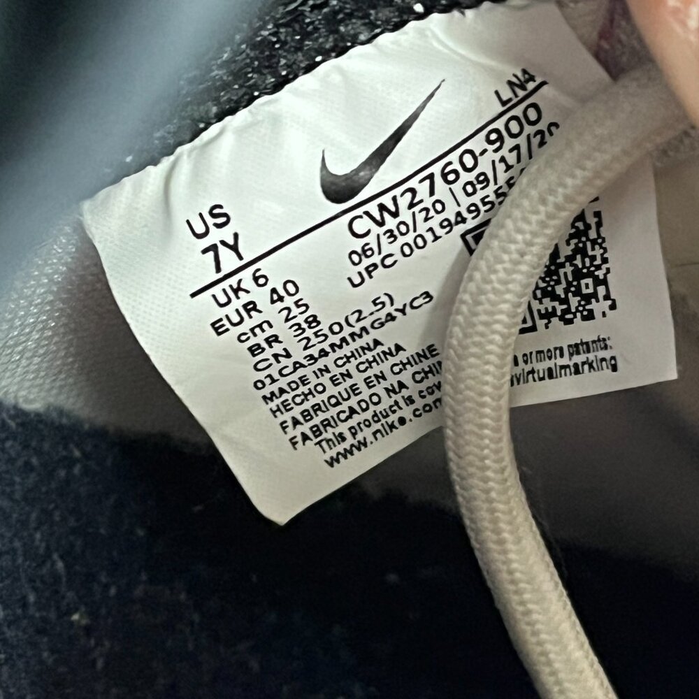 Nike LeBron 18 XVIII Youth Purple‎ White Basketball Shoes - Picture 8 of 8